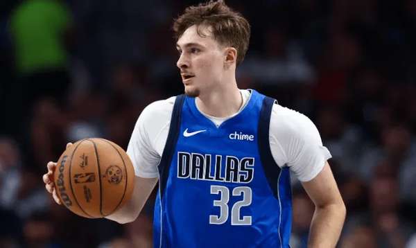 弗拉格坦然回应末节遭弃用：理解教练决策，自认状态不佳