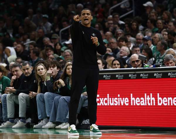 三分狂铁51中11！绿军主帅：专注过程方能破局