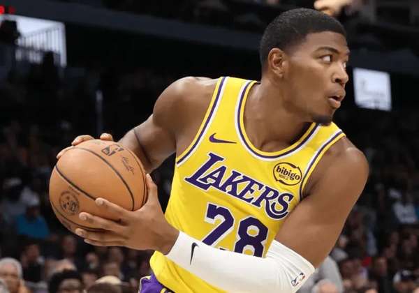 东契奇盛赞八村垒：被低估的关键拼图