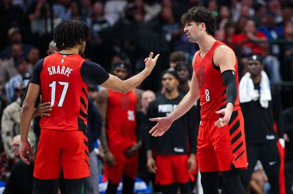 开拓者赛季三斩勇士 青年军崛起改写联盟格局