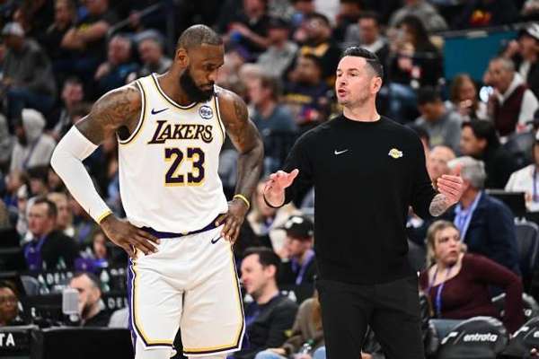 雷迪克坦言：詹皇复出打乱进攻节奏 防守重塑成当务之急