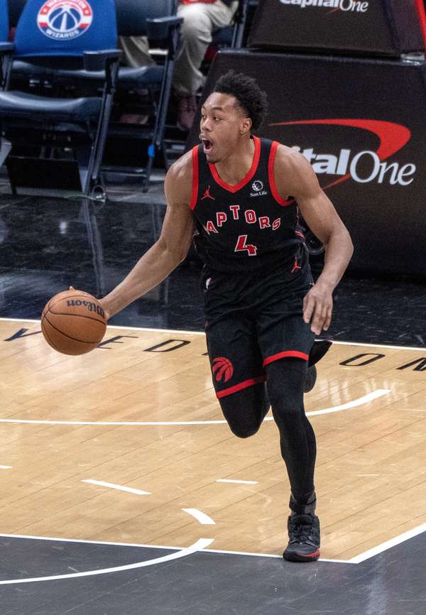 猛龙小将攻防一体 巴恩斯解锁抢断盖帽双百成就独步联盟