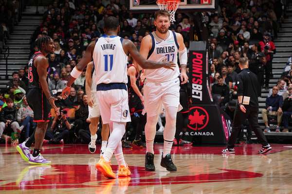 东契奇坦言：欧文是生涯最佳拍档 季前赛磨合奠定成功基础