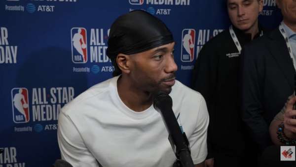 全明星落选引热议？小卡淡然一笑：我的字典里没有"施舍"二字