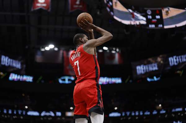 杜兰特揽责直言：末节投篮手感冰凉 持球决策欠妥