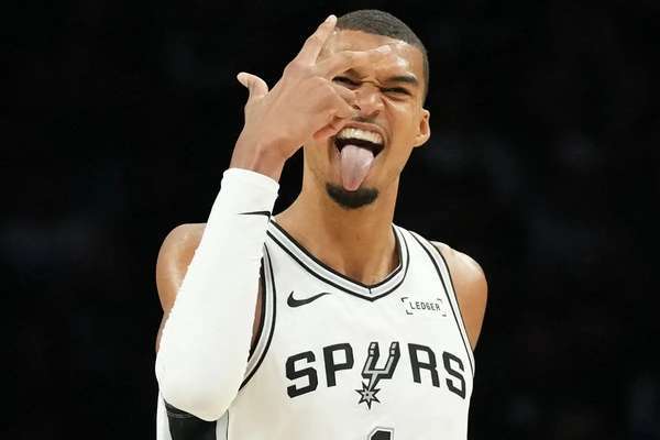NBA季后赛13日焦点战：马刺主场迎战灰狼G5 文班亚马能否率队拿下天王山之战？