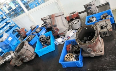 Hydraulic pump motor