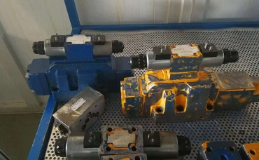 Hydraulic pump valve